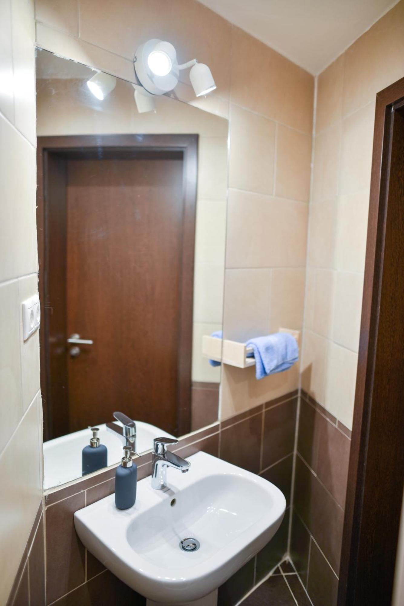 Corvin Point Rooms And Apartments Budapest Bagian luar foto