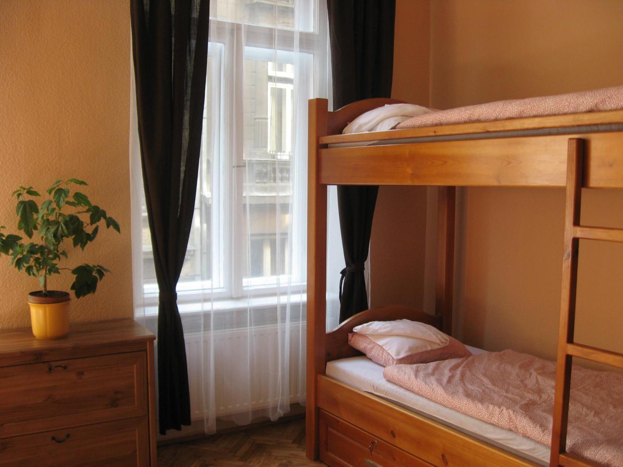 Corvin Point Rooms And Apartments Budapest Bagian luar foto
