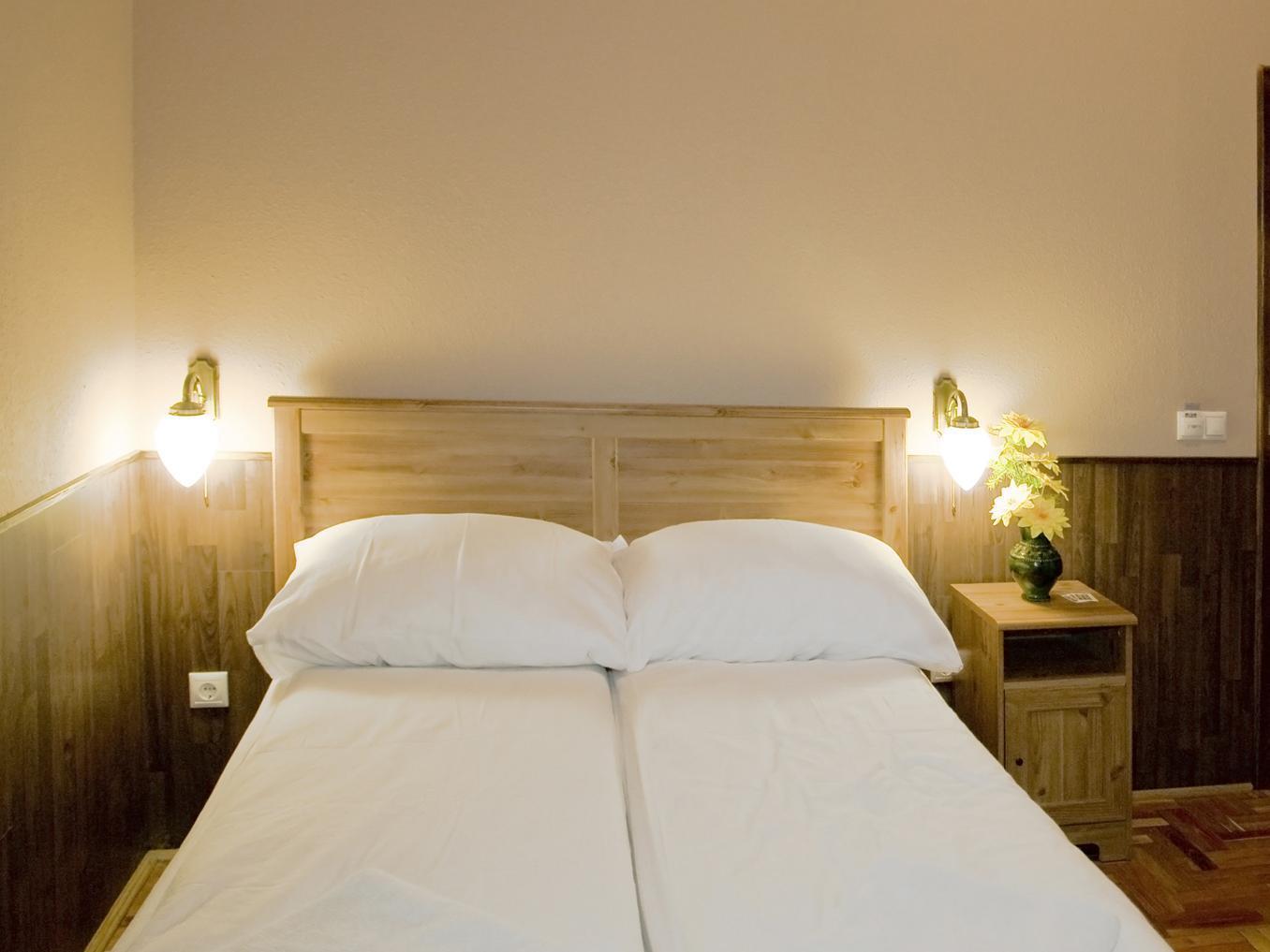Corvin Point Rooms And Apartments Budapest Bagian luar foto