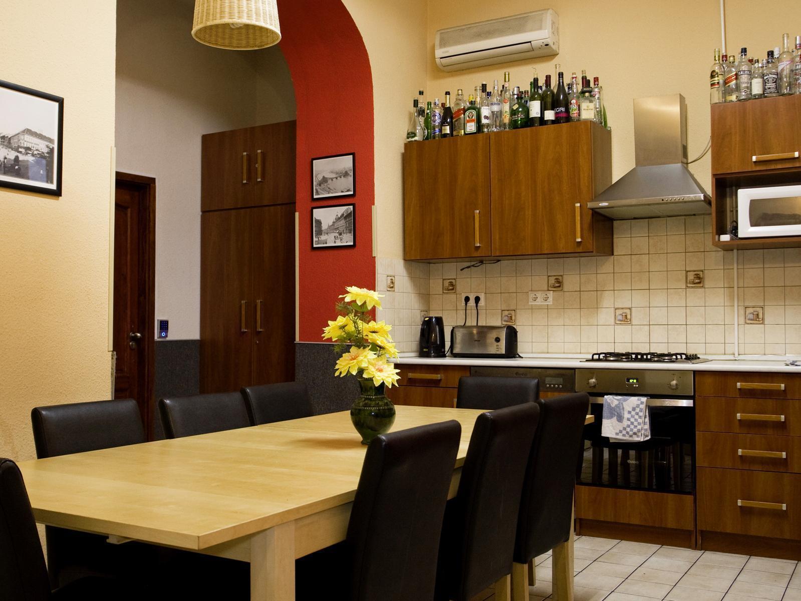 Corvin Point Rooms And Apartments Budapest Bagian luar foto