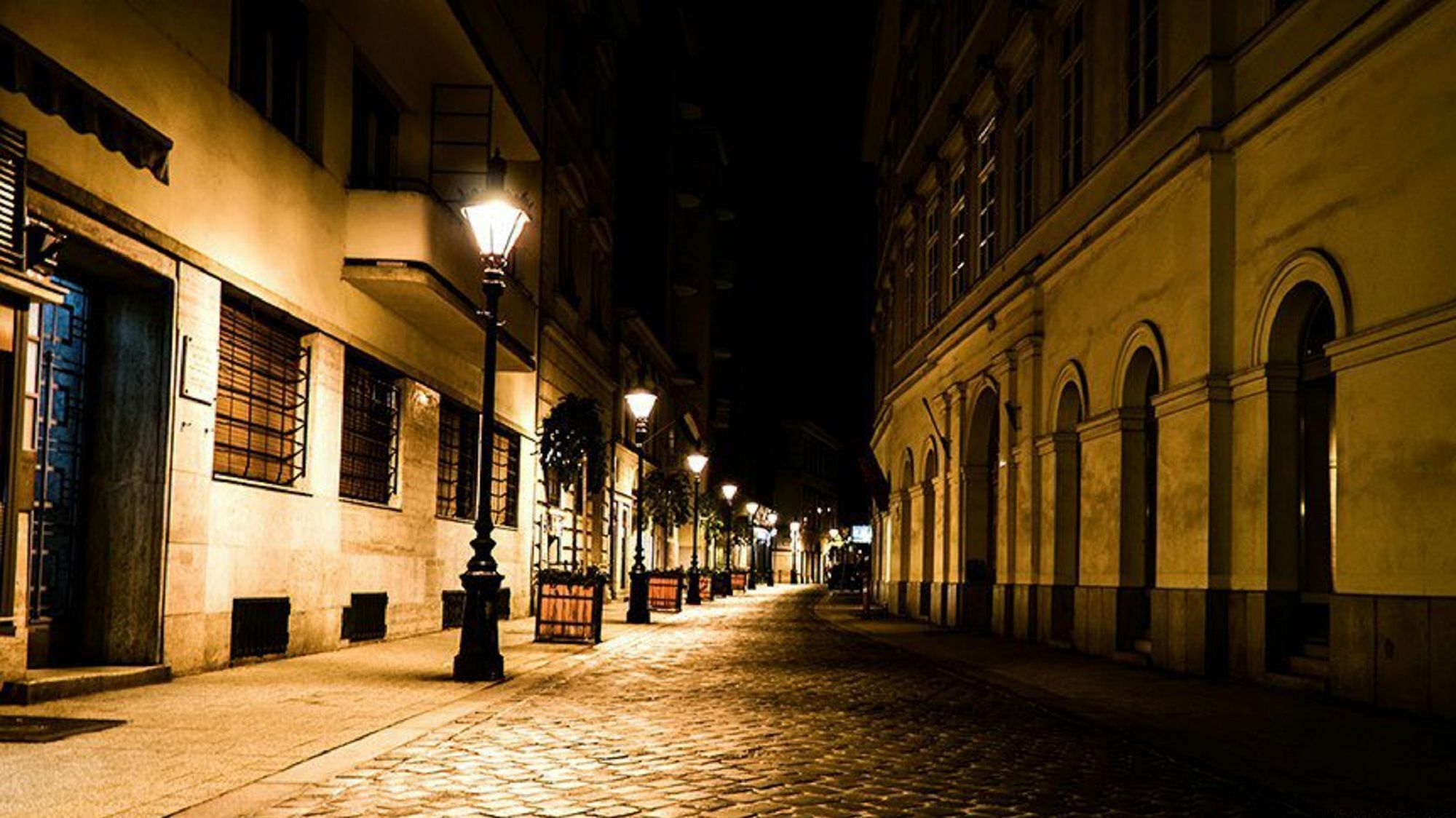 Corvin Point Rooms And Apartments Budapest Bagian luar foto